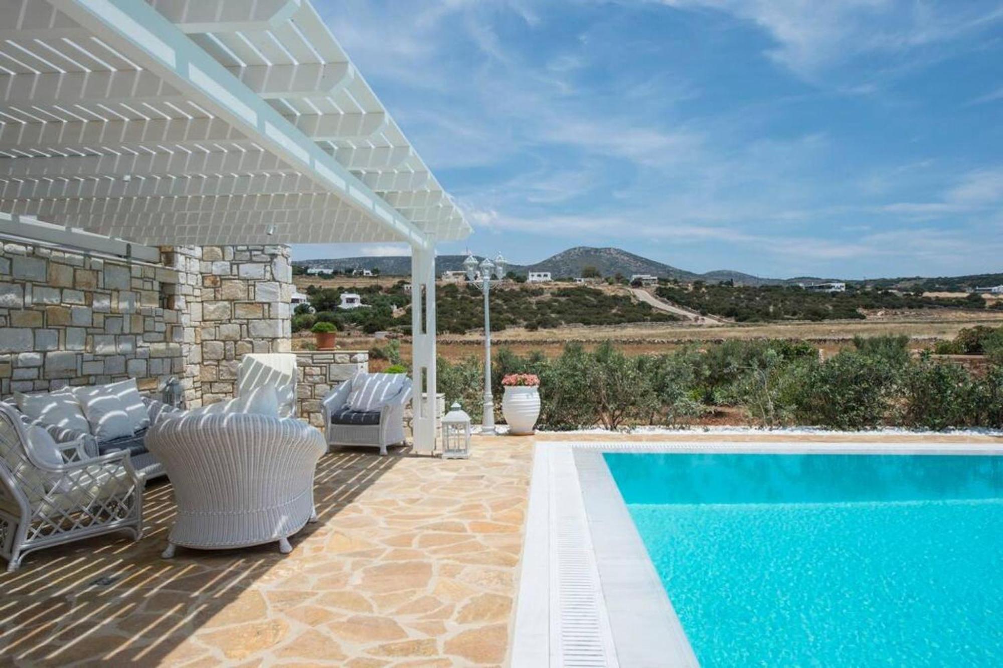 Villa Dionysos In Aliki Exterior photo
