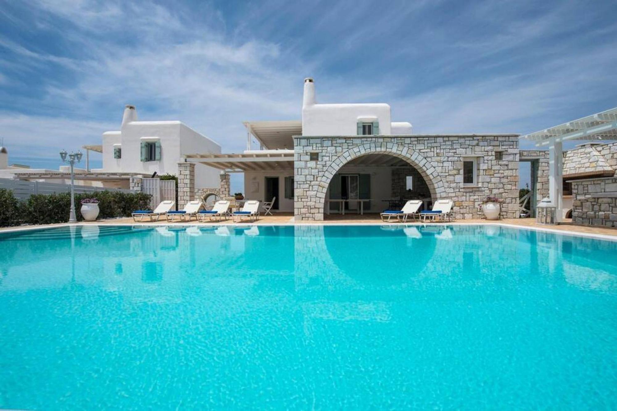 Villa Dionysos In Aliki Exterior photo